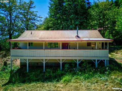 9011 Scotts Valley Rd, Yoncalla, OR 97499 photo 1