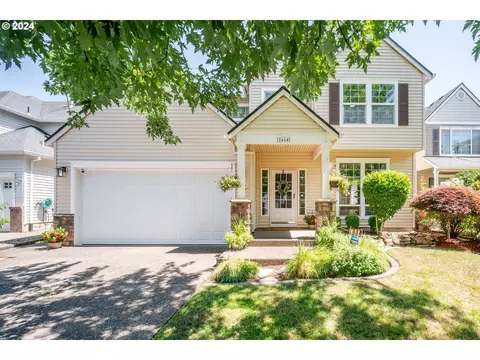 2464 NE 10th Ave, Hillsboro, OR 97124