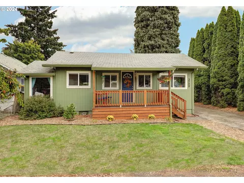 3709 N St, Vancouver, WA 98663