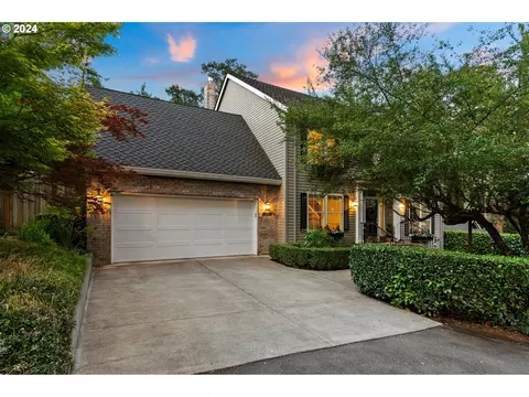 15930 Twin Fir Rd, Lake Oswego, OR 97035