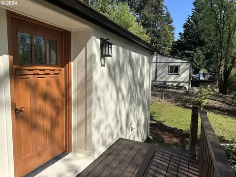 16423 SE Hearthwood Dr, Clackamas, OR 97015