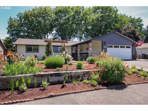 1546 SE 52nd Ave, Hillsboro, OR 97123