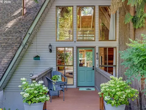 610 Boca Ratan Dr, Lake Oswego, OR 97034