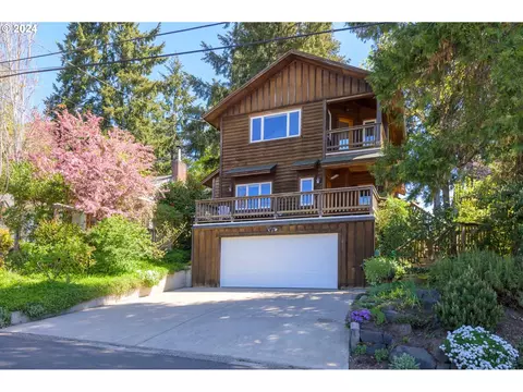 2629 Elinor St, Eugene, OR 97403