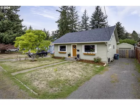 8749 NE Humboldt St, Portland, OR 97220