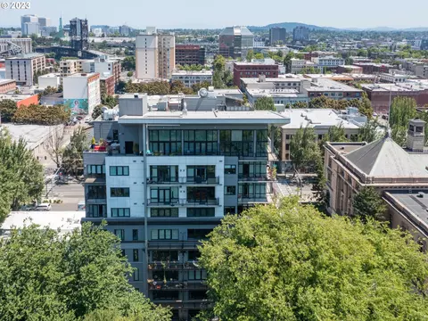 300 NW 8th Ave #804, Portland, OR 97209