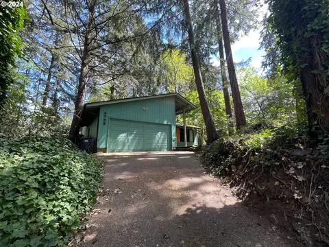 4755 Manzanita St, Eugene, OR 97405