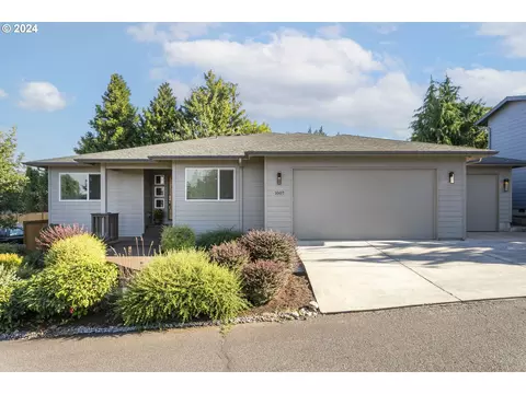 1007 NW 103rd St, Vancouver, WA 98685