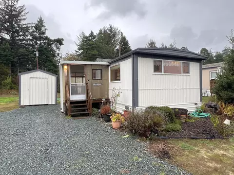 48549 Highway 101 # 9, Bandon, OR 97411