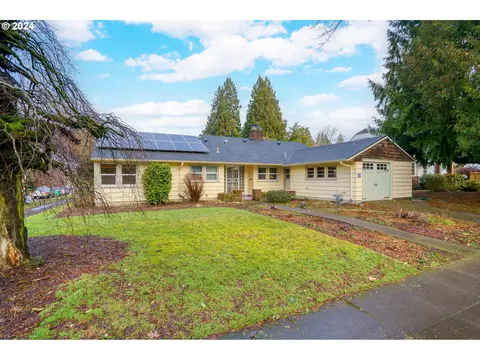 2711 NE Ainsworth St, Portland, OR 97211