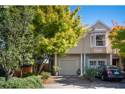 6018 S Hood Ave, Portland, OR 97239