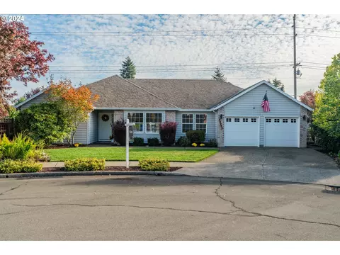 12545 Cominger Ct, Oregon City, OR 97045