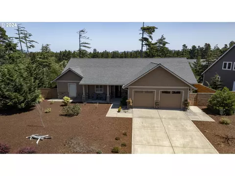 88073 Lake Point Dr, Florence, OR 97439