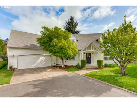 13620 NE Glendoveer Ct, Portland, OR 97230
