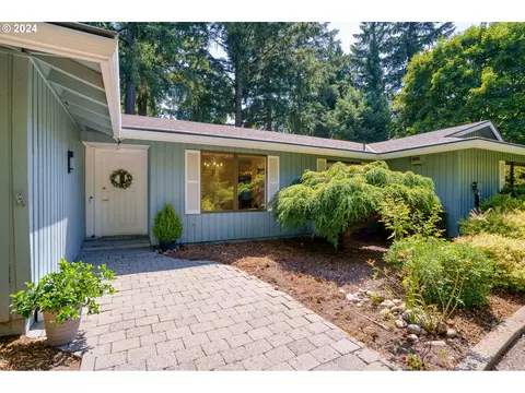 20990 SW Murphy Ln, Beaverton, OR 97078