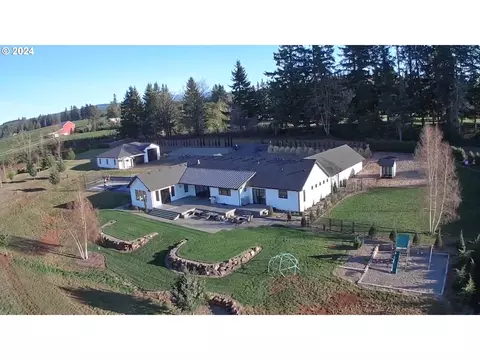 16975 S Wyatt Estates Ln, Beavercreek, OR 97004