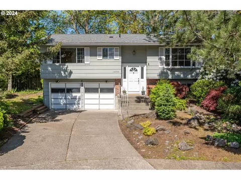 12755 SW Wills Pl, Tigard, OR 97223