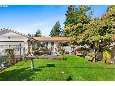 14235 SE Mill St, Portland, OR 97233