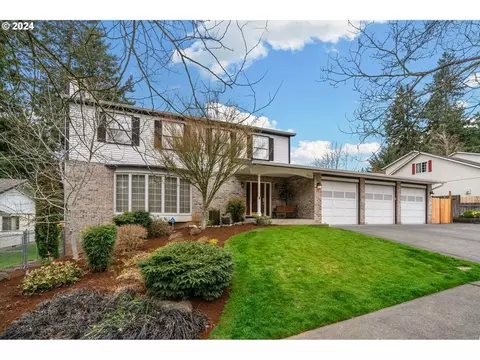 2014 SE 130th Ave, Vancouver, WA 98683