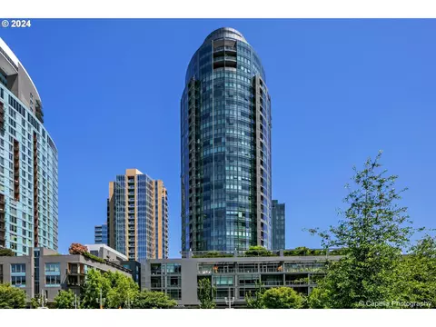 3601 S River Pkwy #1208, Portland, OR 97239