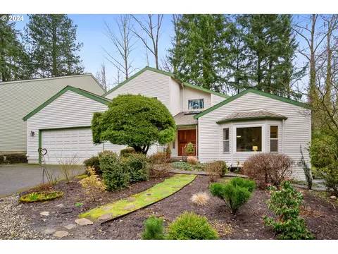 14 Icarus Loop, Lake Oswego, OR 97035