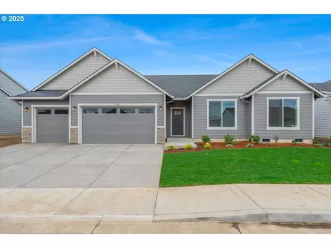 525 E Fourth St, Yamhill, OR 97148