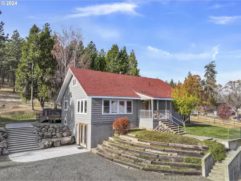 1717 Pipeline Dr, Goldendale, WA 98620