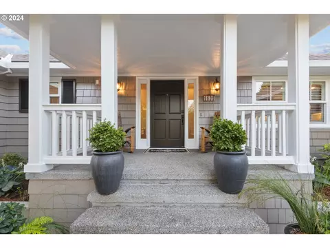 5535 SW 85th Ave, Portland, OR 97225