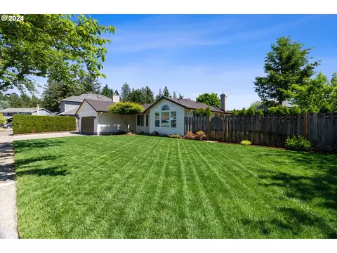 1600 SEvans Loop, Troutdale, OR 97060