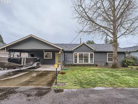 3332 G St, Washougal, WA 98671