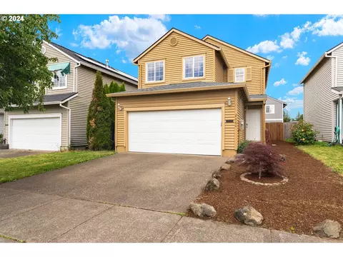 2464 N Holladay St, Cornelius, OR 97113