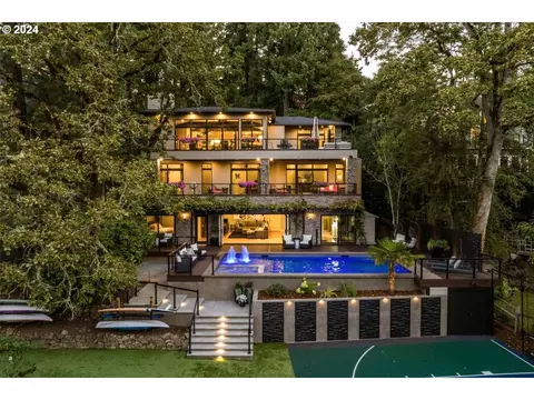 17227 Canal Cir, Lake Oswego, OR 97035
