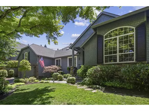 1620 Oak St, Lake Oswego, OR 97034