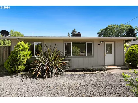 2270 Crescent Ave, Eugene, OR 97408 photo 1