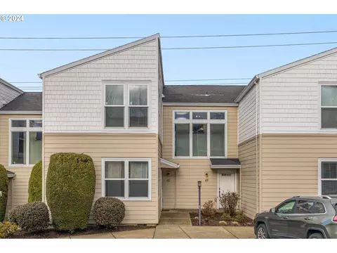 15715 NE Beech St #4F, Portland, OR 97230