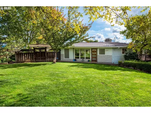 2605 Lawrence St, Eugene, OR 97405