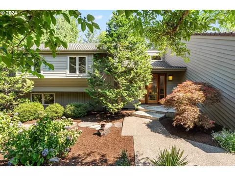 6850 SW Gable Pkwy, Portland, OR 97225