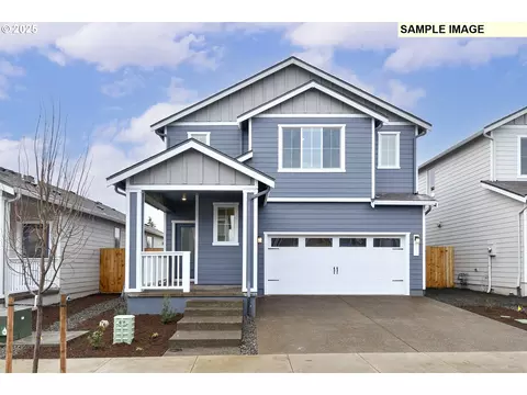 1202 Parkside Ave, Woodburn, OR 97071