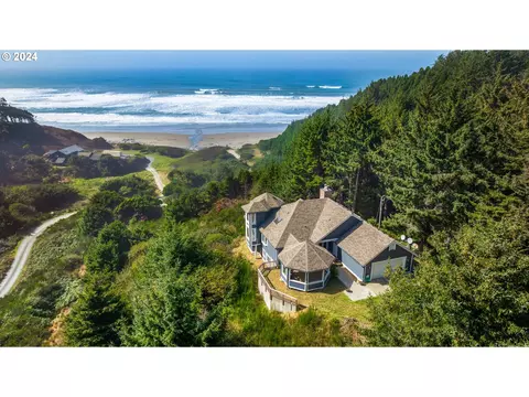 88769 Agate Ln, Bandon, OR 97411