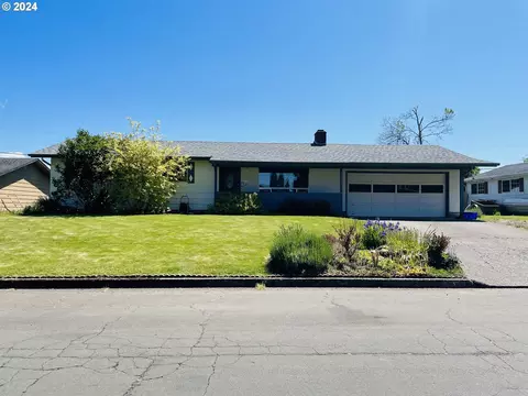 3757 Cherokee Dr, Springfield, OR 97478