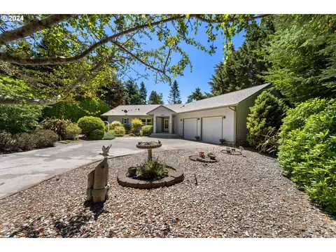 87288 Ruby Ln, Bandon, OR 97411