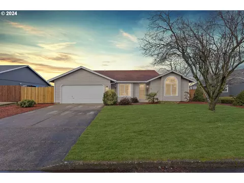 15016 SE Sun Park Dr, Vancouver, WA 98683