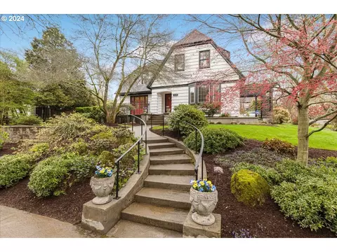7536 SE 27th Ave, Portland, OR 97202