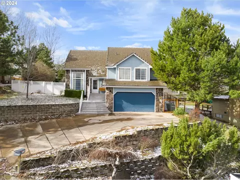 706 Aquarius Way, La Grande, OR 97850