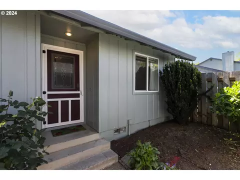 2003 SE Quail Cir, Hillsboro, OR 97123