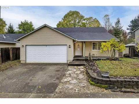 110 N Haylen Dr, Lafayette, OR 97127