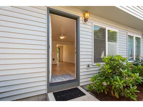 4000 NE 109th Ave #190, Vancouver, WA 98682
