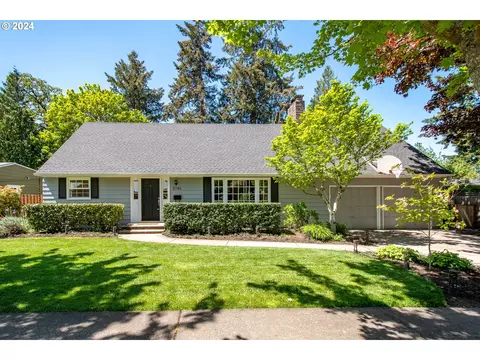 5795 SW Chestnut Ave, Beaverton, OR 97005