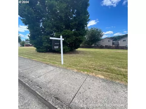 NW 1st And Laurel, Scappoose, OR 97056