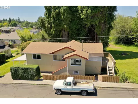 205 S 18th St, Saint Helens, OR 97051